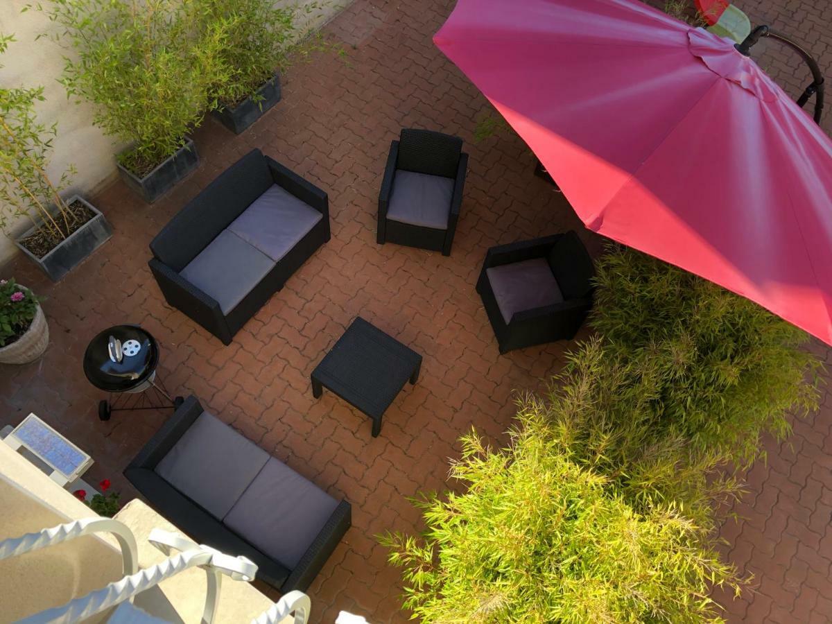 Gite Celeste Pour 6 Personnes Mardeuil Exterior photo