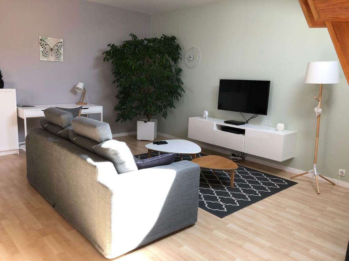 Gite Celeste Pour 6 Personnes Mardeuil Exterior photo